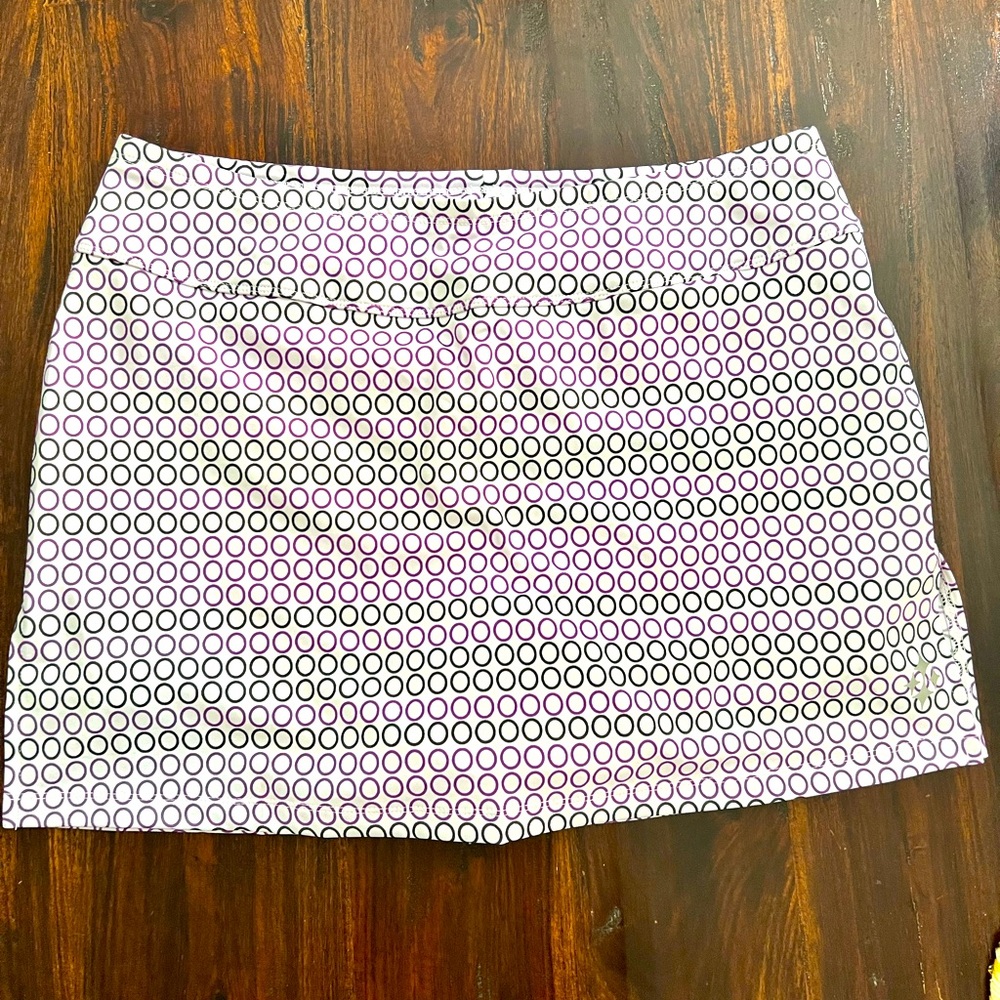 NWT Jofit Women’s Tennis/Golf Skort Size L 17”W x 15” L Purple, Black & White